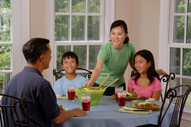 Daughters without Fathers has a harder time adjusting to life.